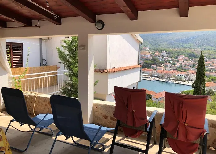 Apartman Bellavista 2+2 Jelsa (Hvar)