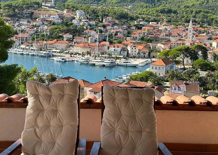 Bellavista 2+2 Jelsa (Hvar)