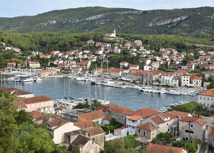 Bellavista 2+2 * Jelsa (Hvar)